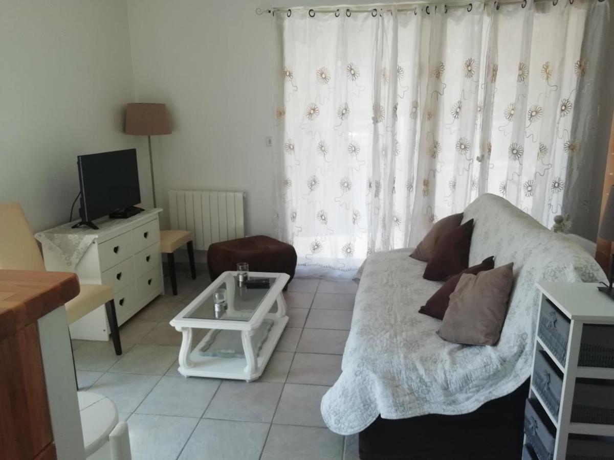 Studio En Rez De Jardin Narbonne Apartment Bagian luar foto