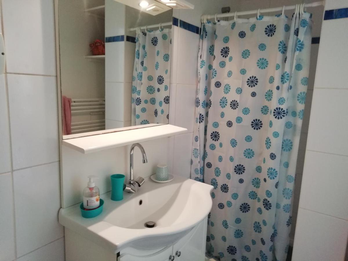 Studio En Rez De Jardin Narbonne Apartment Bagian luar foto