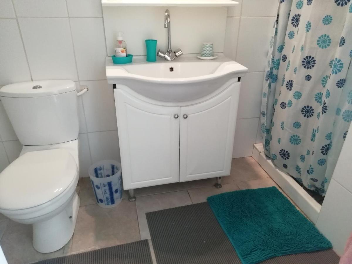 Studio En Rez De Jardin Narbonne Apartment Bagian luar foto